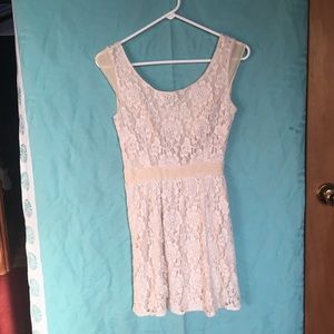XS American Eagle Dress Cream Lace